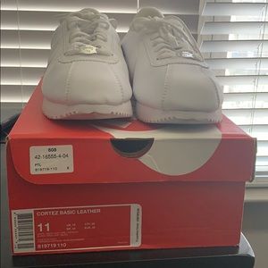 Nike Cortez Basic Leather shoes